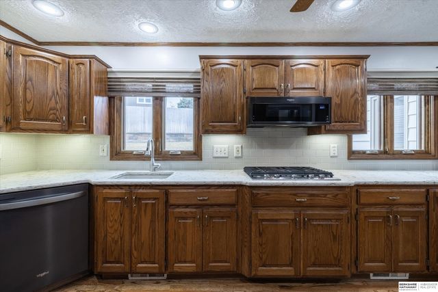 13125 Normandy Circle, Omaha, NE 68137