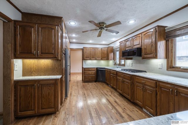 13125 Normandy Circle, Omaha, NE 68137