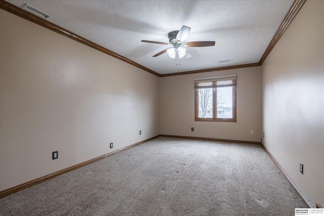 13125 Normandy Circle, Omaha, NE 68137