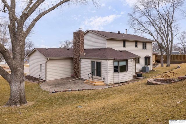 13125 Normandy Circle, Omaha, NE 68137