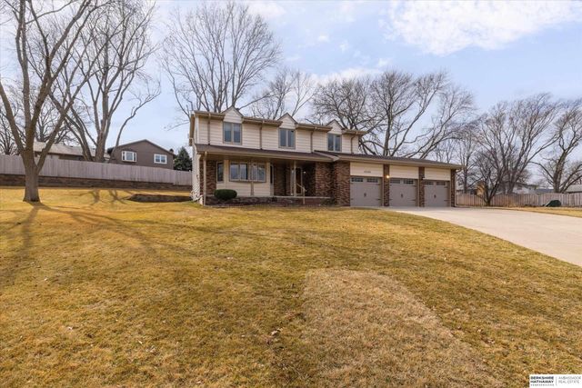 13125 Normandy Circle, Omaha, NE 68137