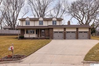 13125 Normandy Circle, Omaha, NE 68137
