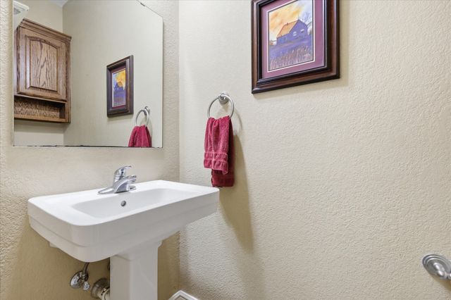 209 Arapaho W, Sherman, TX 75092