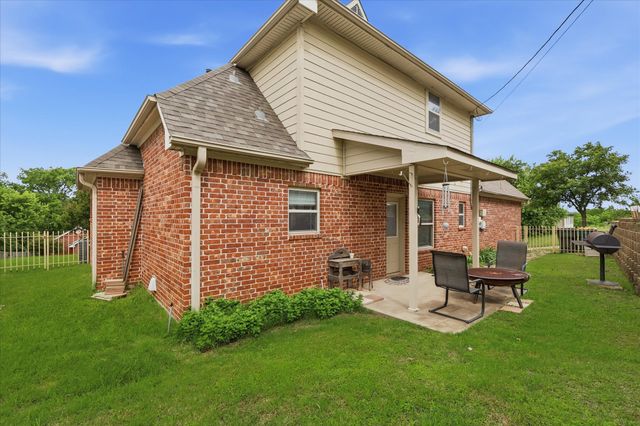 209 Arapaho W, Sherman, TX 75092