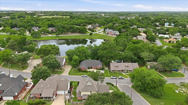 209 Arapaho W, Sherman, TX 75092