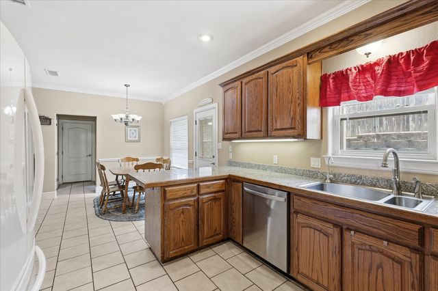 209 Arapaho W, Sherman, TX 75092