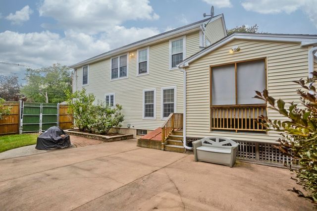 76 Somers Road, East Longmeadow, MA 01028