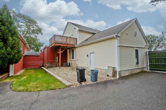 76 Somers Road, East Longmeadow, MA 01028