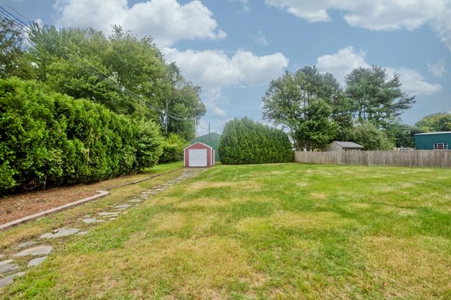 76 Somers Road, East Longmeadow, MA 01028