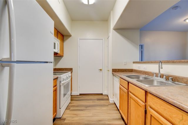 7255 West Sunset Road 1030, Las Vegas, NV 89113