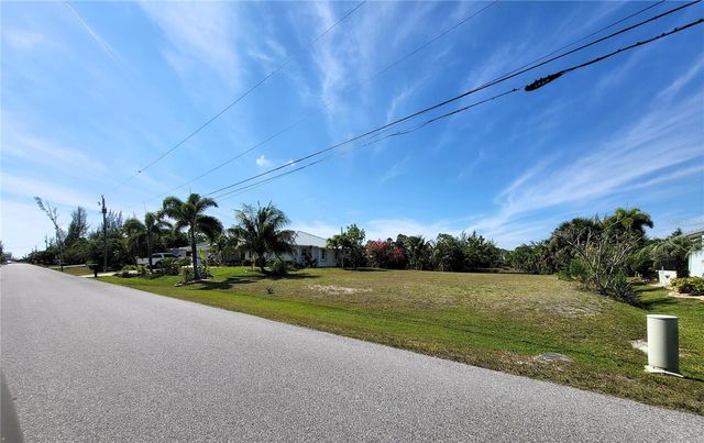 15164 LYNEBURG AVENUE, Port Charlotte, FL 33981