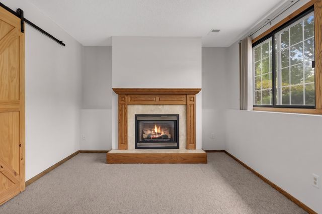 7654 12th Street N, Oakdale, MN 55128