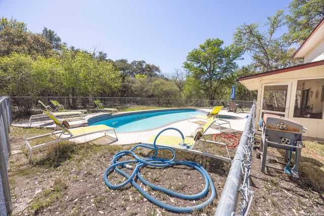 9623 Geronimo Oaks, San Antonio, TX 78254