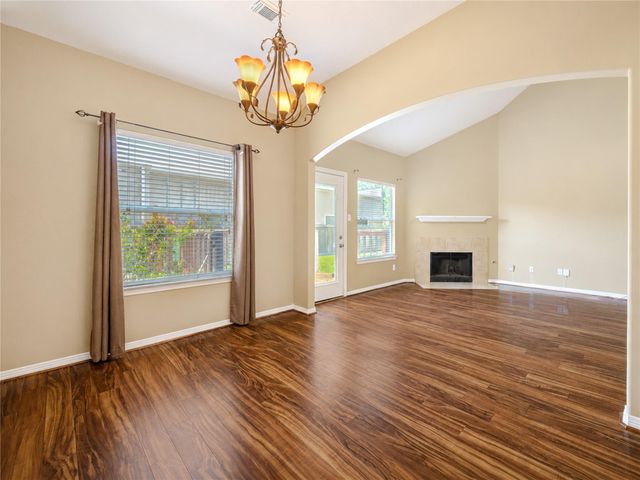 9227 Hidden Lake E, Magnolia, TX 77354