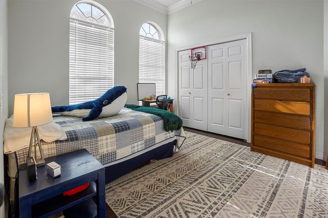 8015 Bayview Drive, Beach City, TX 77523