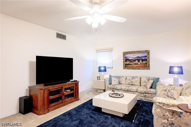565 Beachwalk CIR T104, Naples, FL 34108