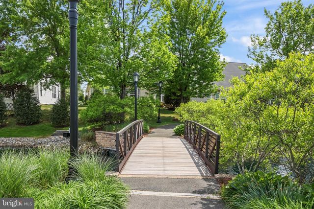 4046 LUNAR ECLIPSE DR, Dumfries, VA 22025