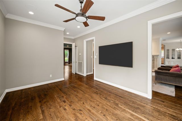 1 Ourlane Court, Houston, TX 77024