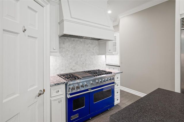 1 Ourlane Court, Houston, TX 77024