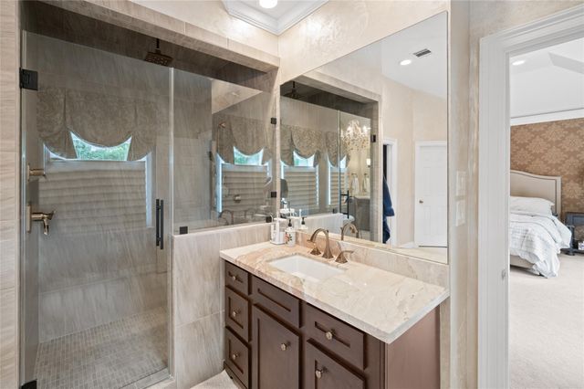 1 Ourlane Court, Houston, TX 77024