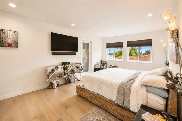 432 S Hamel Road 302, Los Angeles, CA 90048