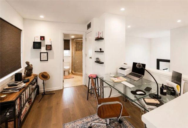 432 S Hamel Road 302, Los Angeles, CA 90048