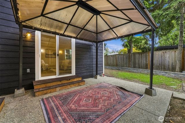 4512 SW Director Place, Seattle, WA 98136