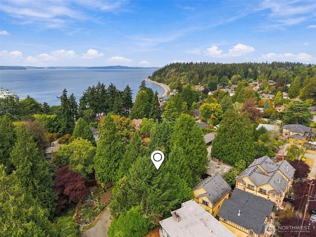 4512 SW Director Place, Seattle, WA 98136