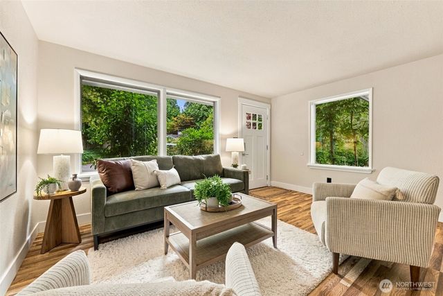 4512 SW Director Place, Seattle, WA 98136