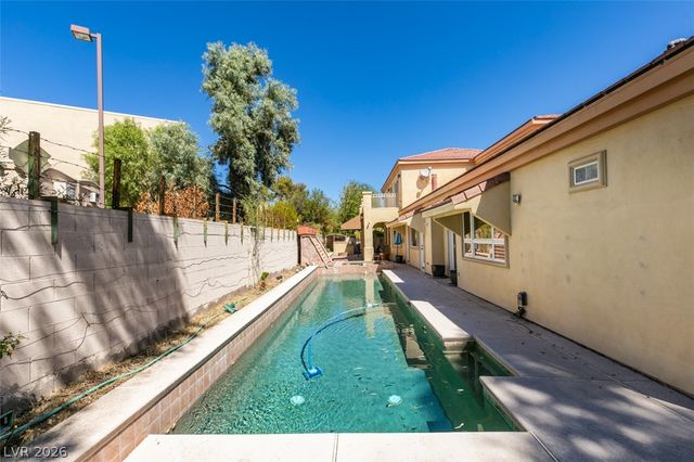 3575 Shelome Court, Las Vegas, NV 89121