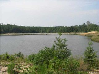 2624 HANNAH Drive, Deatsville, AL 36022