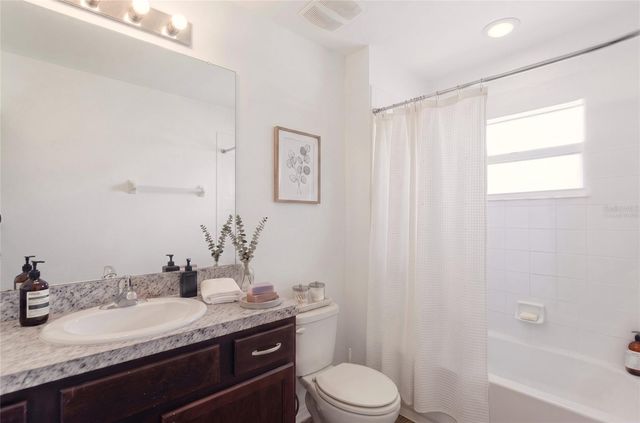1520 9TH STREET SE, Ruskin, FL 33570