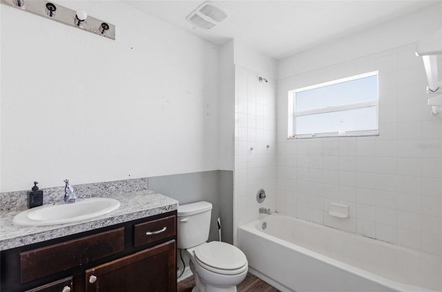 1520 9TH STREET SE, Ruskin, FL 33570