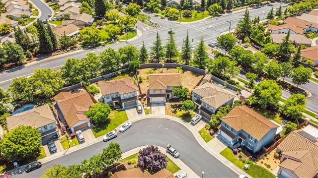 2192 Trimstone Way, Roseville, CA 95747