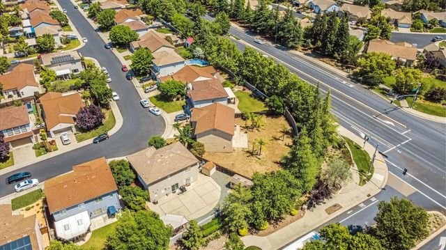 2192 Trimstone Way, Roseville, CA 95747