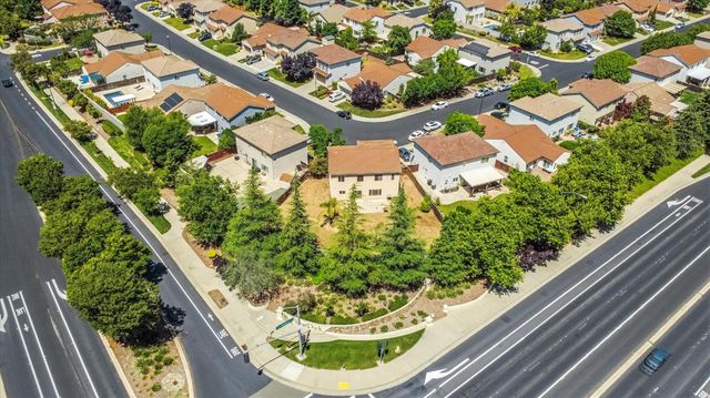 2192 Trimstone Way, Roseville, CA 95747