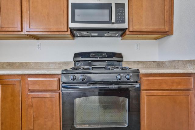 2192 Trimstone Way, Roseville, CA 95747