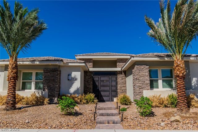 8233 Sweetwater Creek Way, Las Vegas, NV 89113