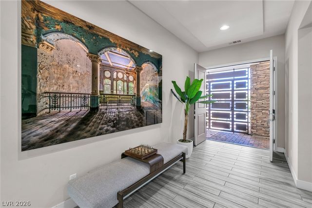 8233 Sweetwater Creek Way, Las Vegas, NV 89113