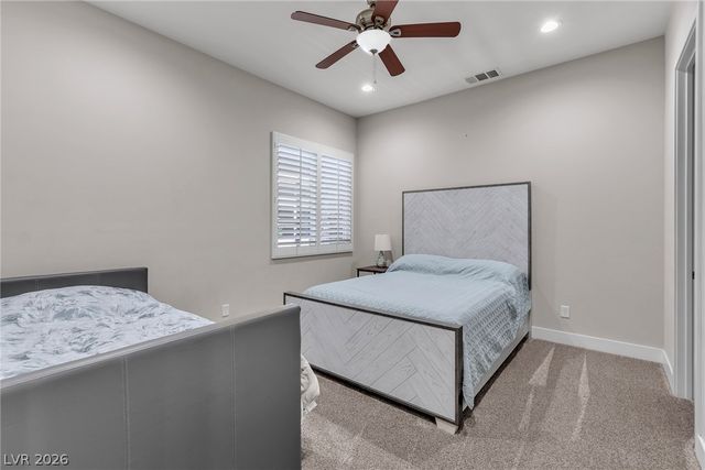8233 Sweetwater Creek Way, Las Vegas, NV 89113