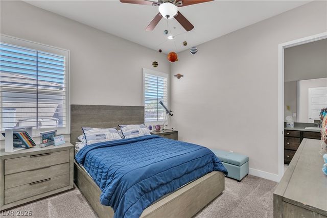 8233 Sweetwater Creek Way, Las Vegas, NV 89113
