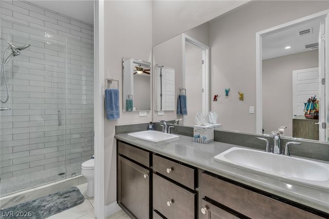 8233 Sweetwater Creek Way, Las Vegas, NV 89113