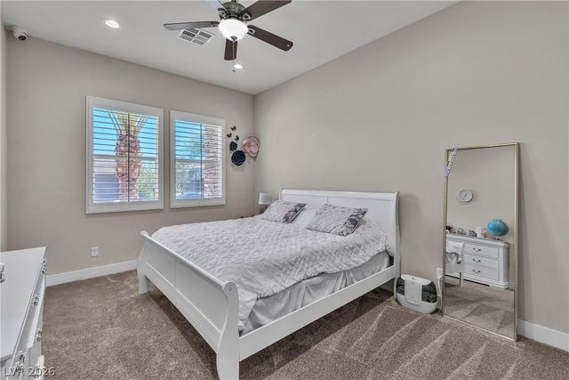 8233 Sweetwater Creek Way, Las Vegas, NV 89113
