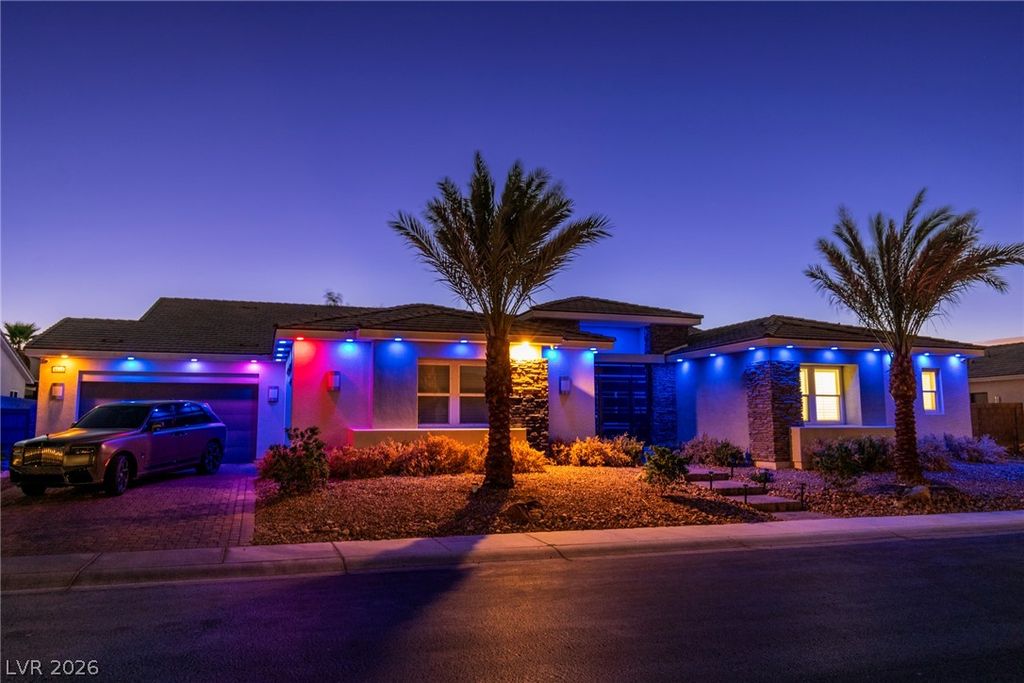 8233 Sweetwater Creek Way, Las Vegas, NV 89113 — photo 2