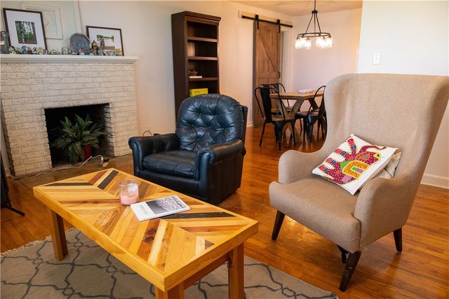1861 W Deane Street, Fayetteville, AR 72703