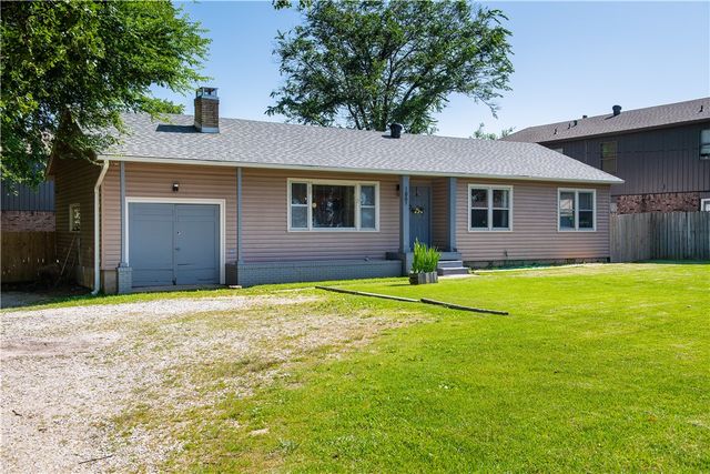 1861 W Deane Street, Fayetteville, AR 72703