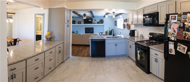 1861 W Deane Street, Fayetteville, AR 72703