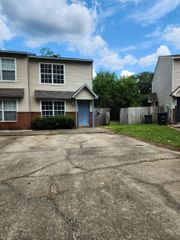 2732 Tess Circle, Tallahassee, FL 32304