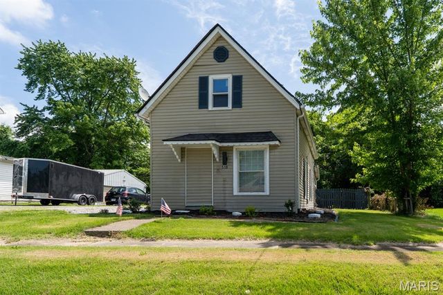 518 S Chestnut Street, Collinsville, IL 62234
