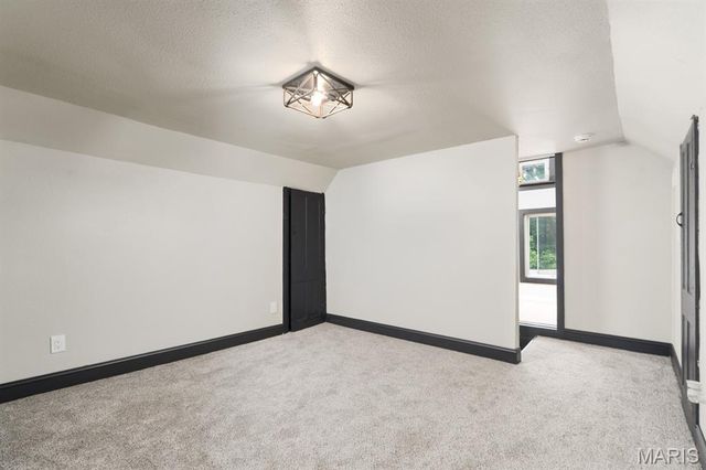 518 S Chestnut Street, Collinsville, IL 62234